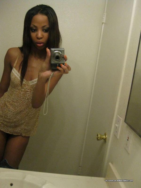 Black College Girls Naked Selfies - Excited too black girl naked mirror selfie and